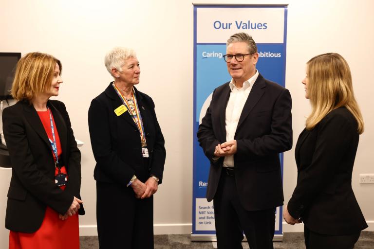 Prime Minister Keir Starmer in conversation with Maria Ingrid and Claire